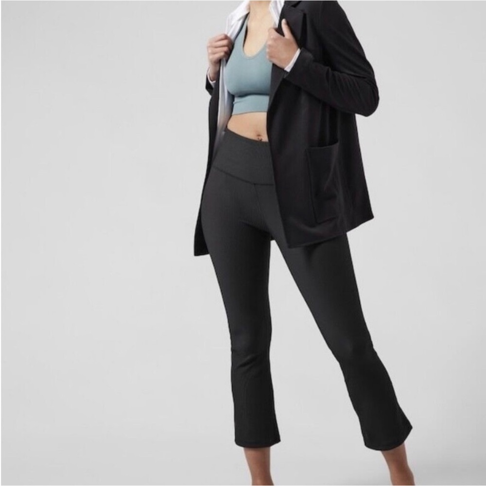 Athleta Elation Rib Crop Flare NWT SMALL GRAY